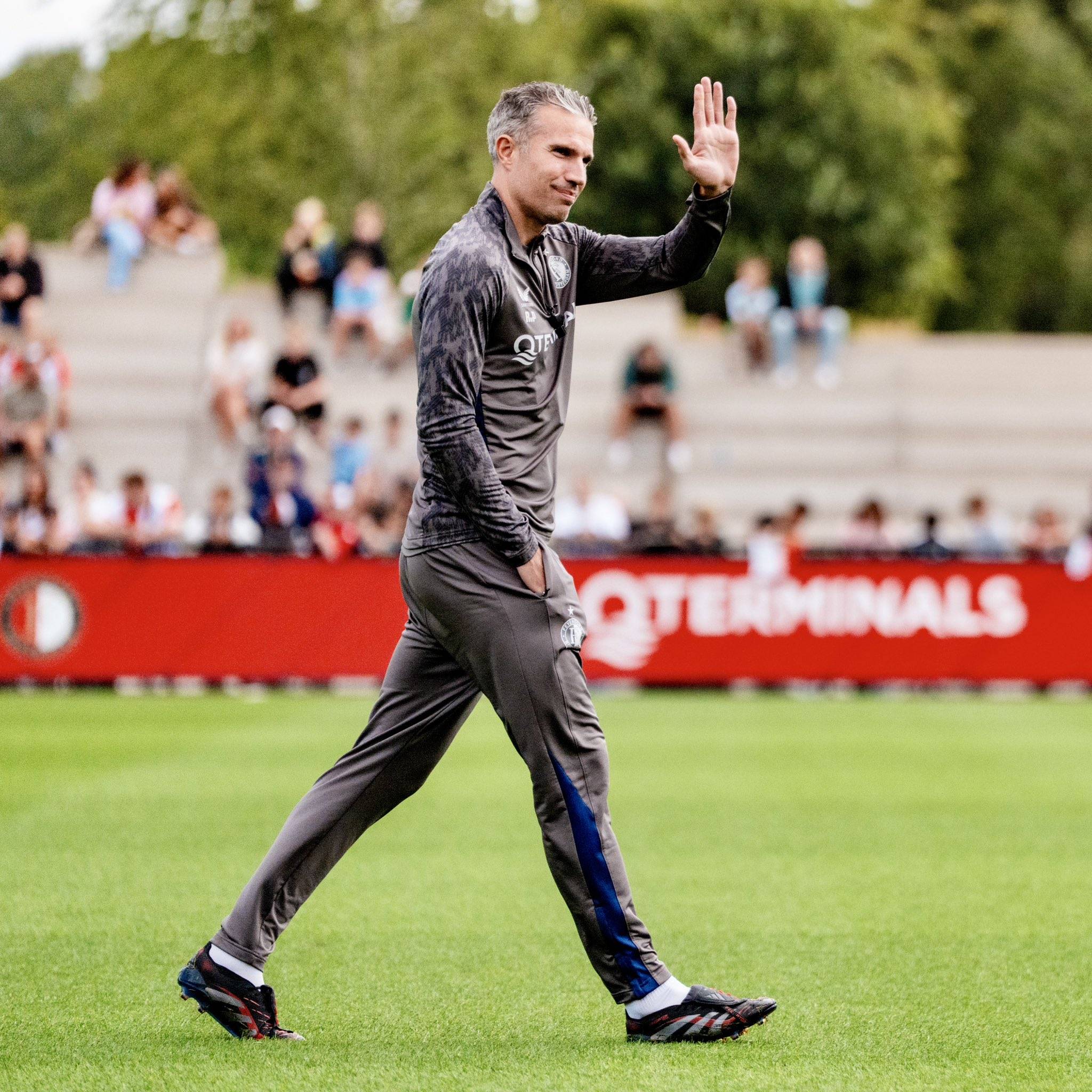 PG模拟器-关于曼联止住颓势备战荷甲今夜上海海港战术微调，网友：赛前罗马篮板制胜——国王杯节点到来的信息